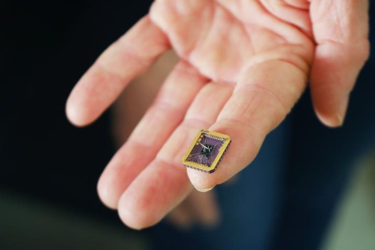 Kohaページ Deuxieme liberadd graphene At the Edge of Graphene-Based Electronics | Research